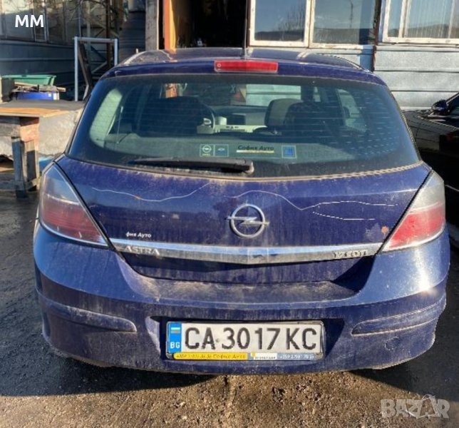 Opel Astra 1.7 CDTI за ремонт, снимка 4 - Автомобили и джипове - 45946078