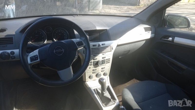 Opel Astra 1.7 CDTI за ремонт, снимка 9 - Автомобили и джипове - 45946078