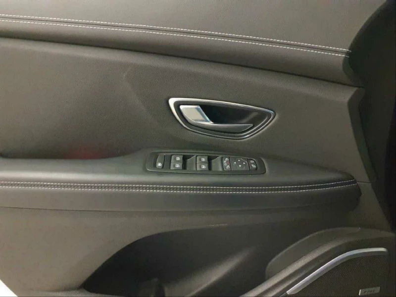 Renault Grand scenic Initiale Paris TCe 160, снимка 5 - Автомобили и джипове - 54608619