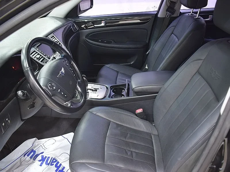 Hyundai Genesis 3.3, снимка 11 - Автомобили и джипове - 54618182
