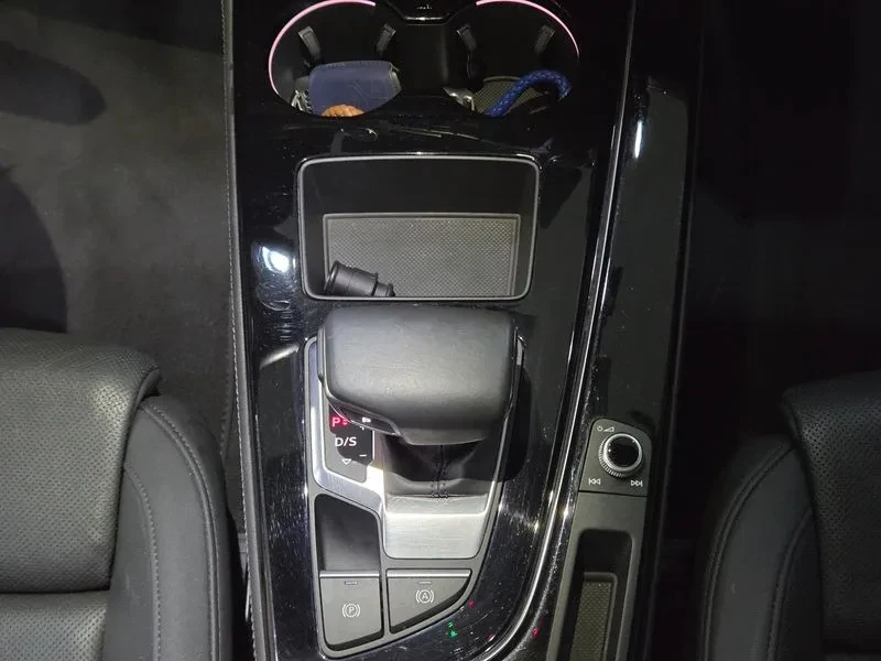 Audi A5 (F5) 45 Tfsi Quattro Premium Sportback, снимка 13 - Автомобили и джипове - 54995803
