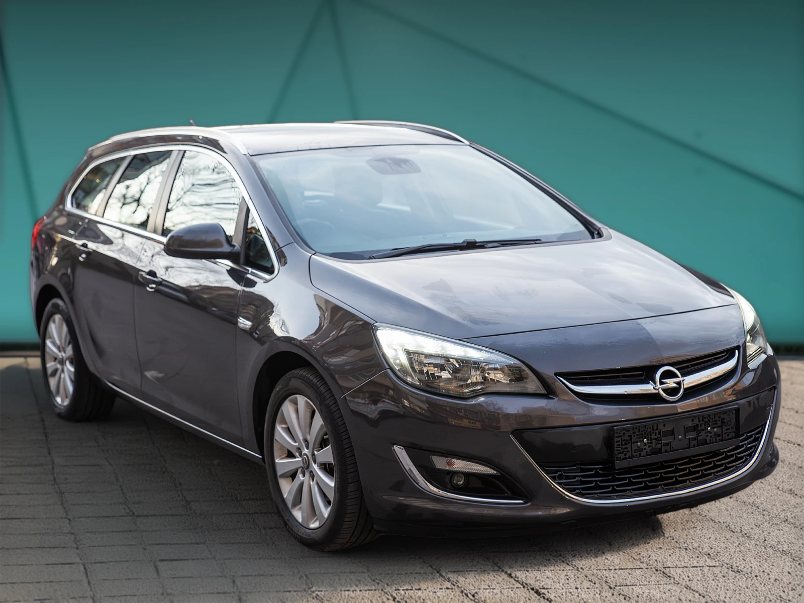 Opel Astra 1.6CDTI * FACE* , снимка 1