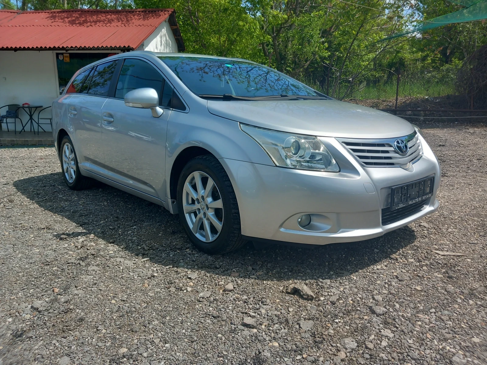 Toyota Avensis 2.0 i  АВТОМАТИК - изображение 3