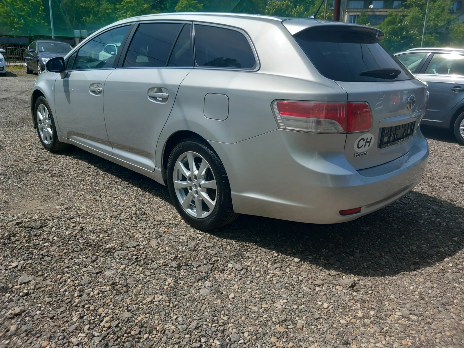 Toyota Avensis 2.0 i  АВТОМАТИК - изображение 7