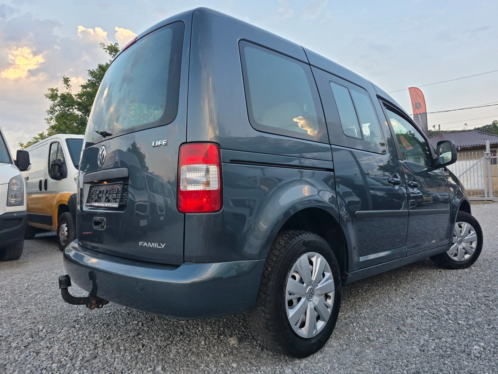 VW Caddy 1.4i  - изображение 4