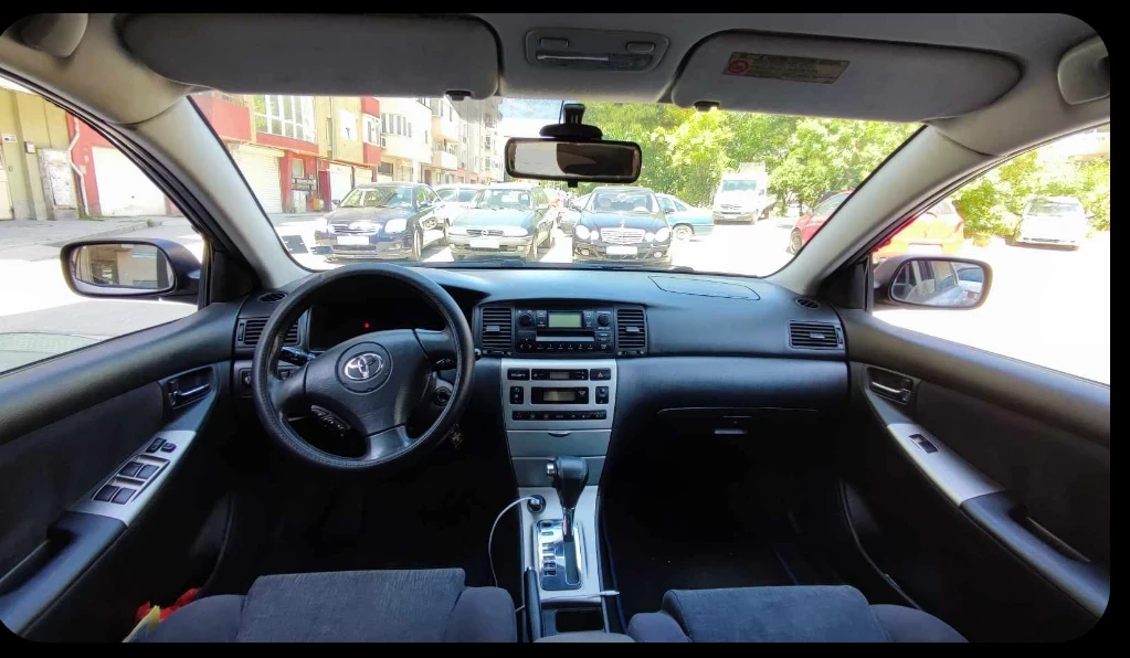 Toyota Corolla 1.6 110 - изображение 2