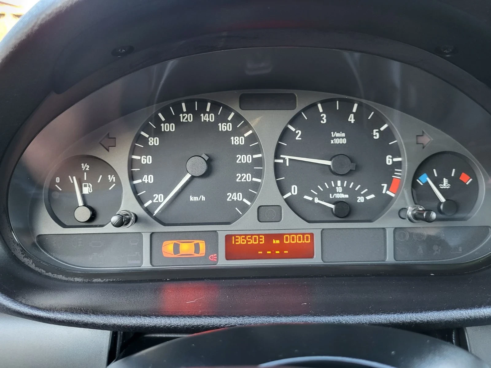 BMW 318 2.0 бензин  | Mobile.bg — изображение 11