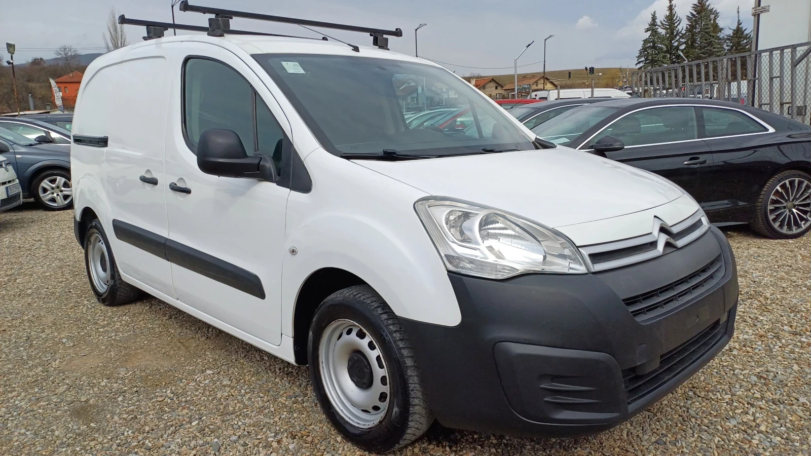 Citroen Berlingo 1.6HDI 3места Euro 6 - изображение 2