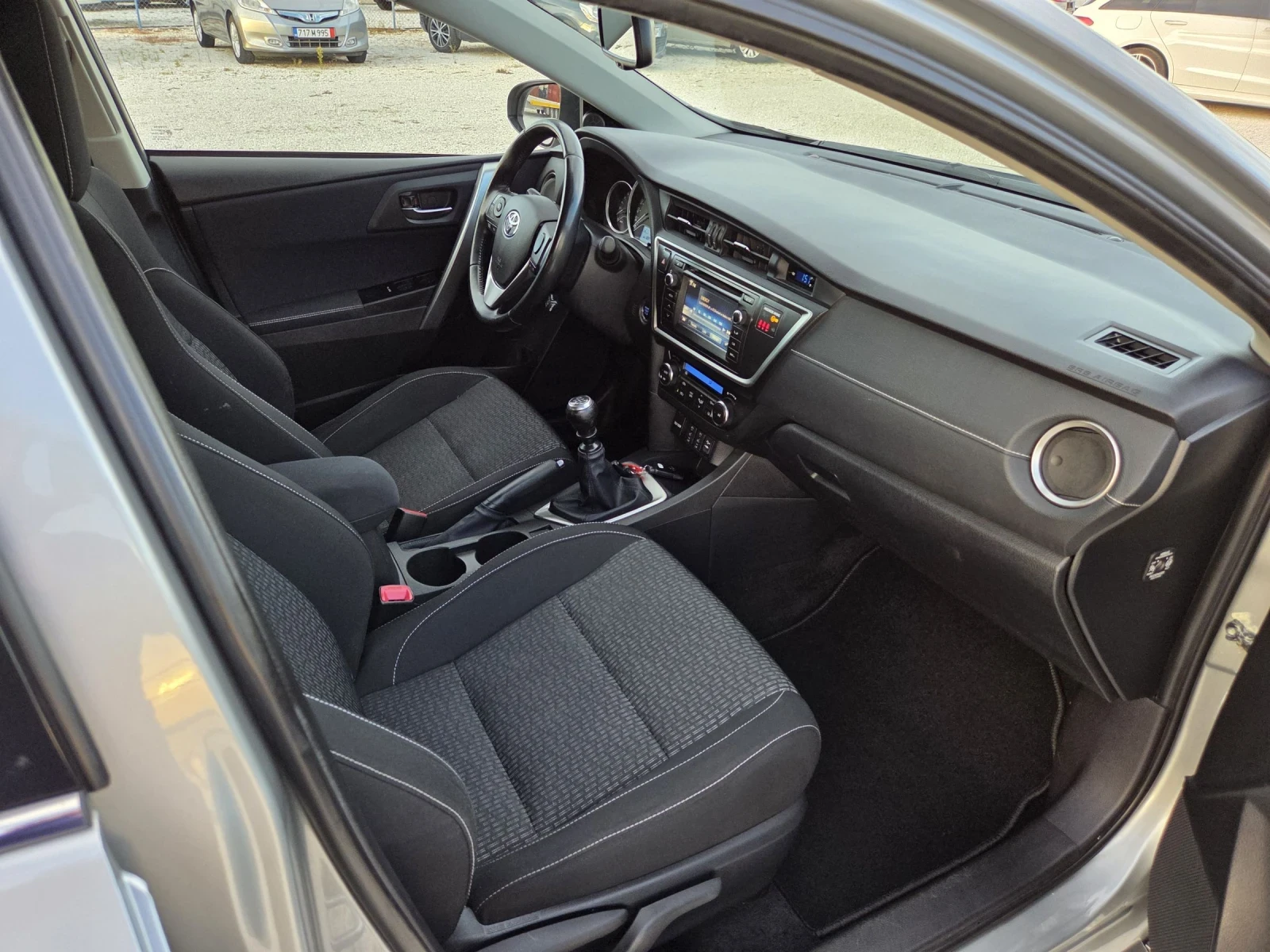 Toyota Auris 1.6 | Mobile.bg   10