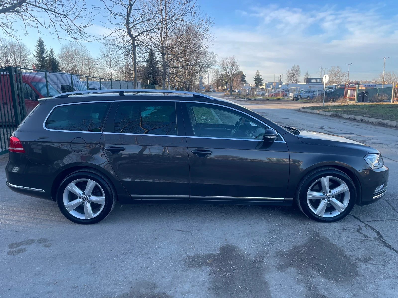 VW Passat 2.0TDI 170kc\NAVI\KAMERA\PODGEV\ | Mobile.bg � ����������� 2