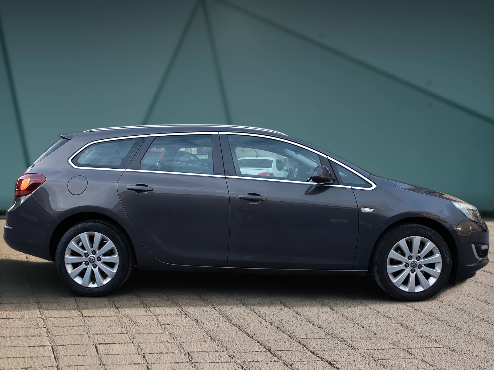 Opel Astra 1.6CDTI * FACE*  - изображение 2