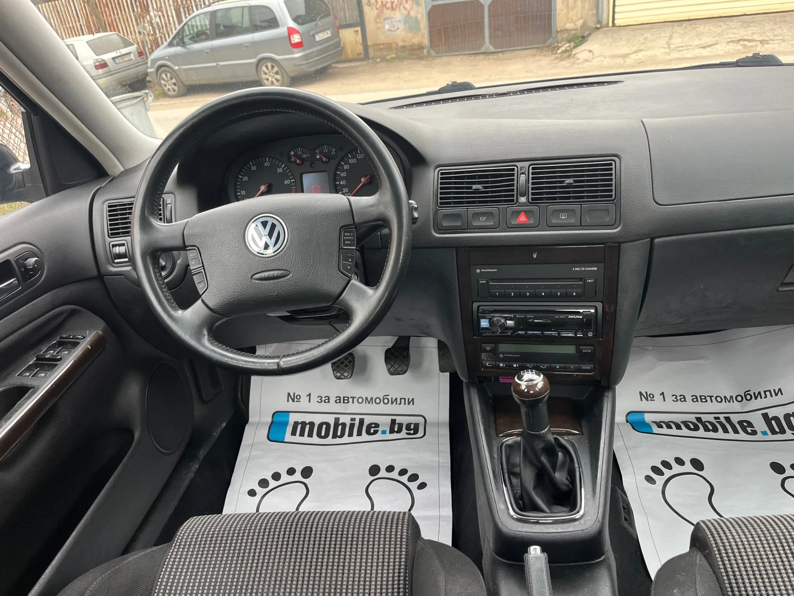 VW Golf 1.8T - GTI - 180к.с. - SWISS - 6 скорости - XENON, снимка 12 - Автомобили и джипове - 53488877
