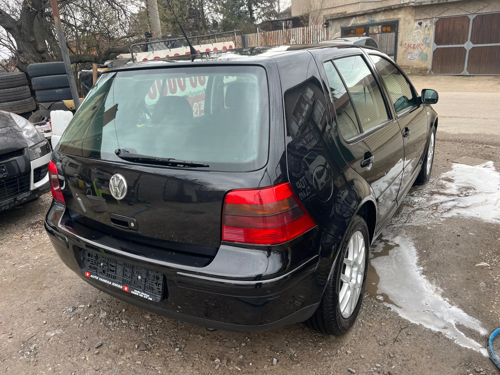 VW Golf 1.8T - GTI - 180к.с. - SWISS - 6 скорости - XENON, снимка 5 - Автомобили и джипове - 53488877