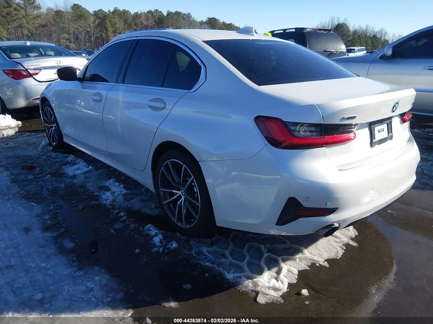 BMW 330 2l I xDrive, снимка 3 - Автомобили и джипове - 53823668