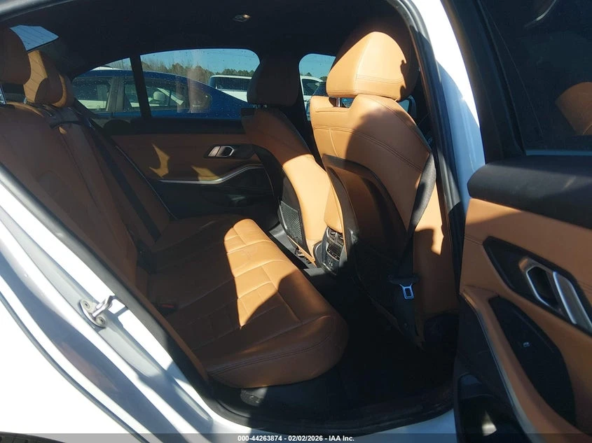 BMW 330 2l I xDrive, снимка 8 - Автомобили и джипове - 53823668