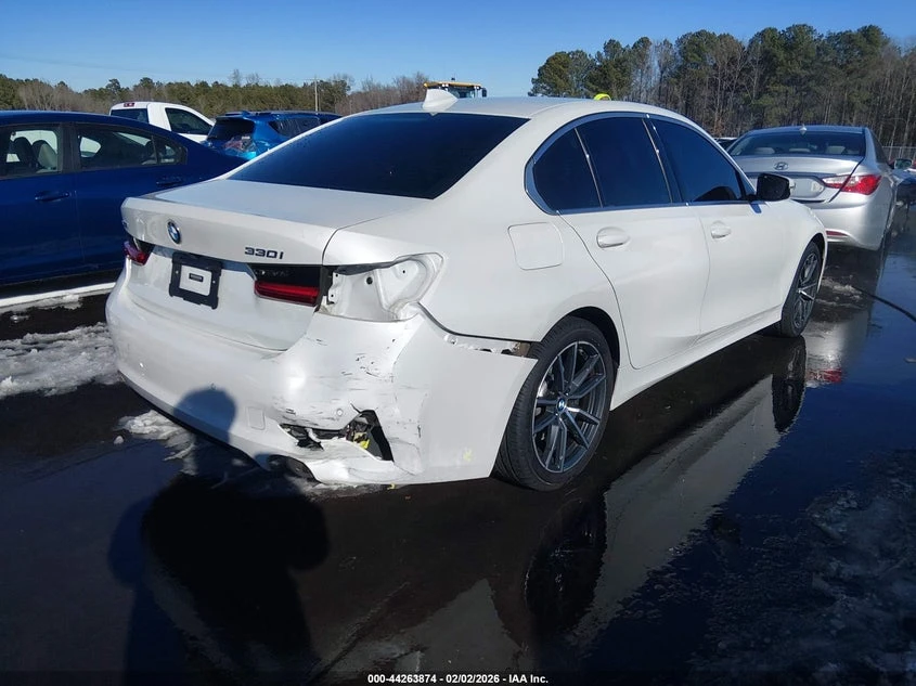 BMW 330 2l I xDrive, снимка 4 - Автомобили и джипове - 53823668