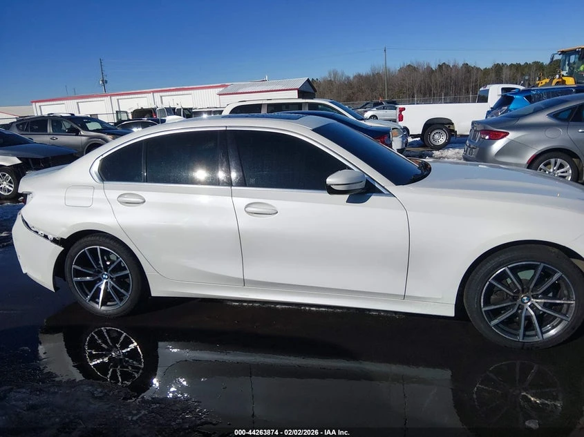 BMW 330 2l I xDrive, снимка 13 - Автомобили и джипове - 53823668