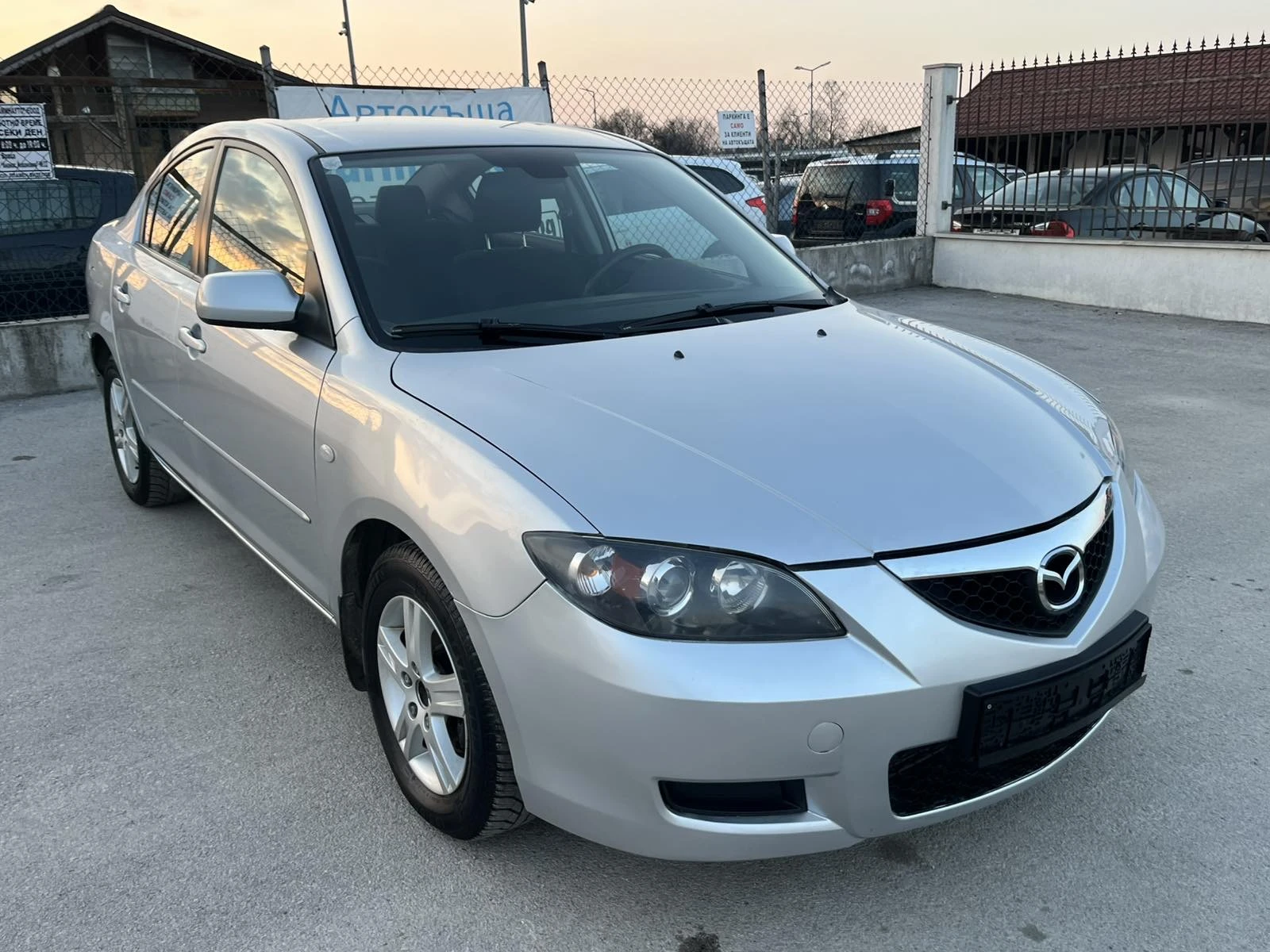 Mazda 3 1.6HDI 109кс EURO 4 FACE 135 000км КЛИМАТРОНИК , снимка 3 - Автомобили и джипове - 53850998