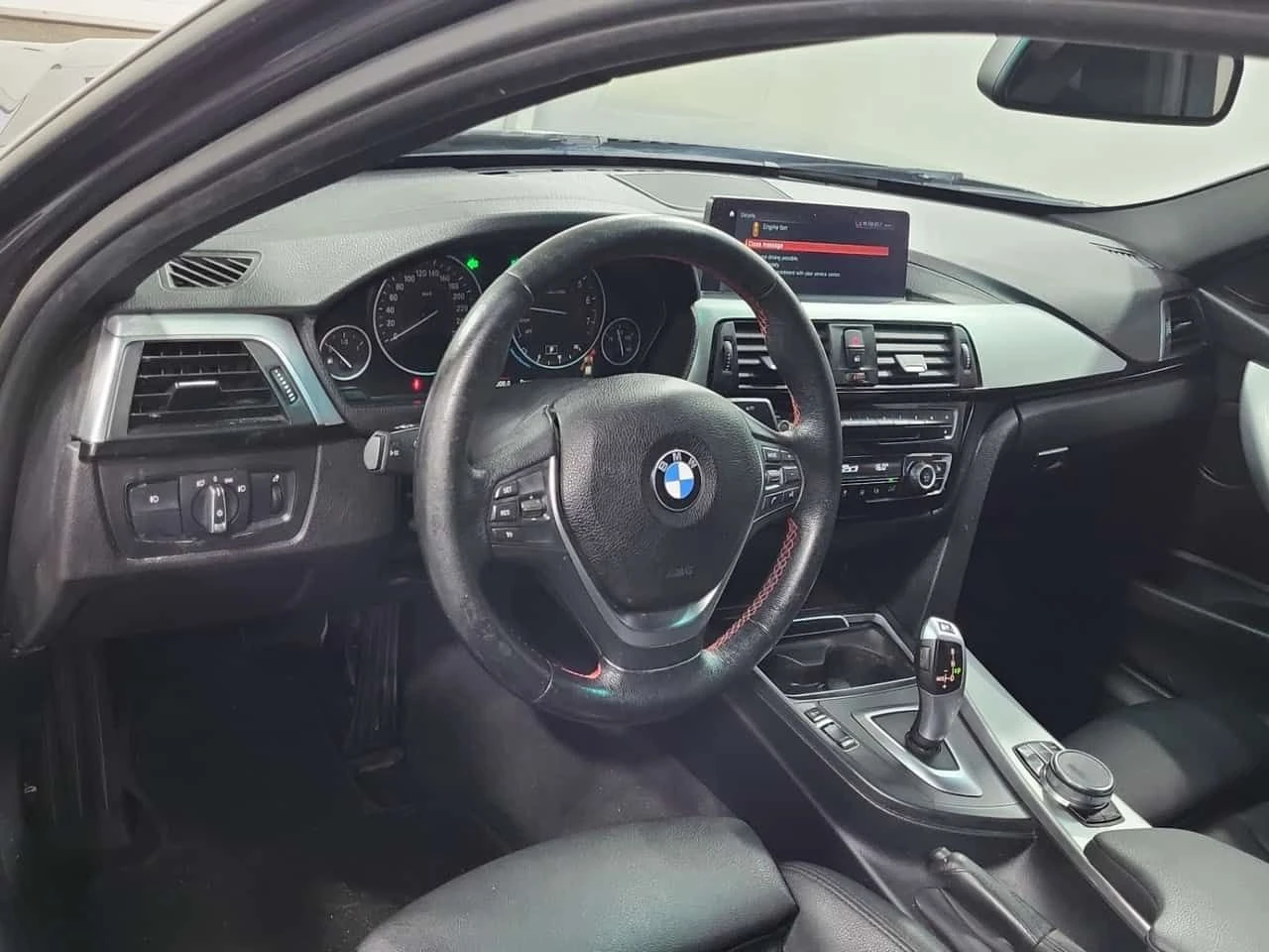 BMW 330 330I XDRIVE /CARFAX /Подгрев/Панорама/Памет/, снимка 9 - Автомобили и джипове - 53880207