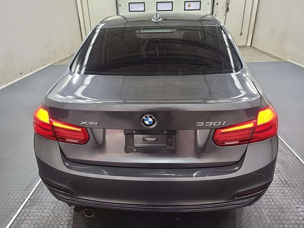 BMW 330 330I XDRIVE /CARFAX /Подгрев/Панорама/Памет/, снимка 6 - Автомобили и джипове - 53880207