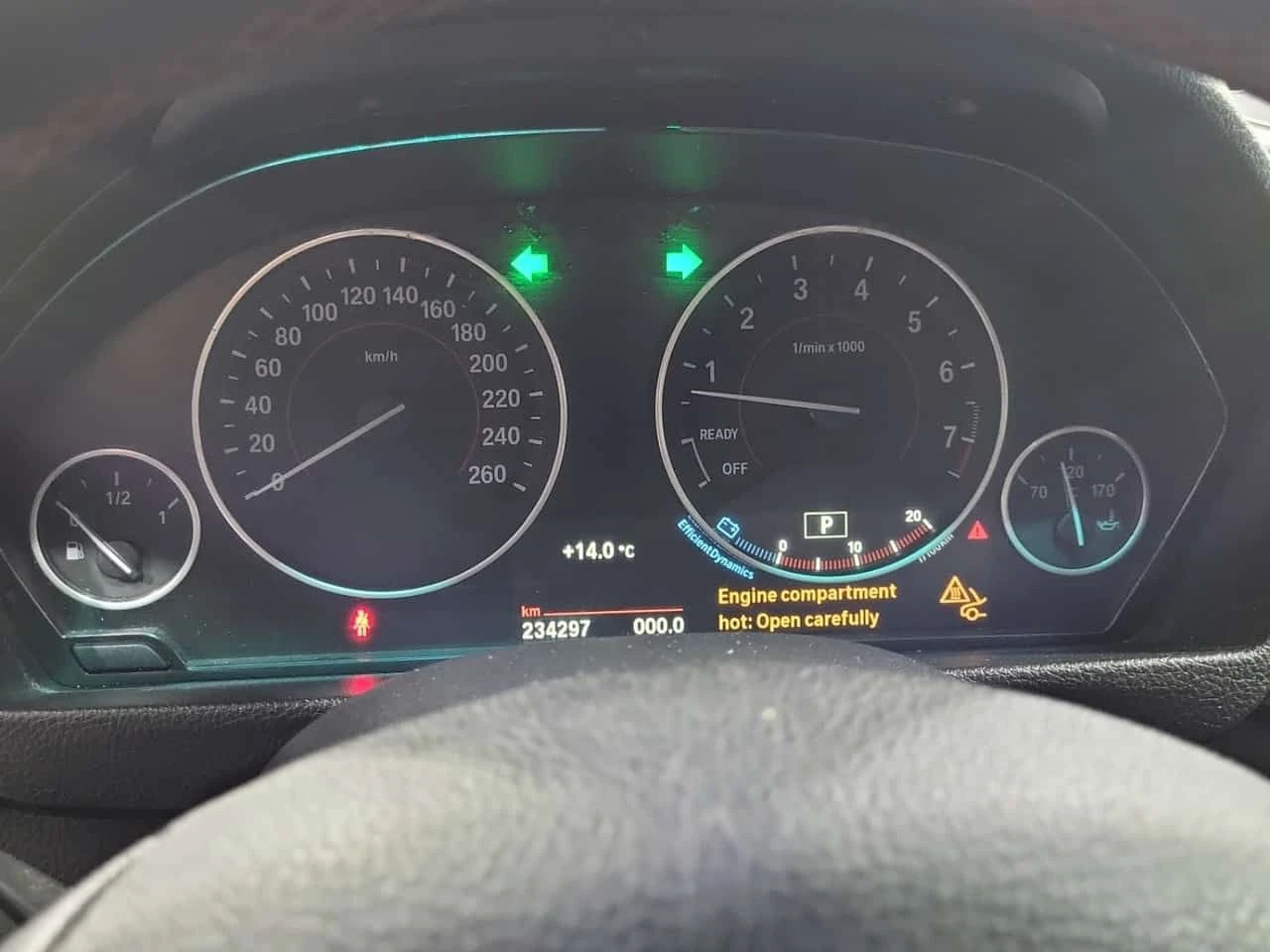 BMW 330 330I XDRIVE /CARFAX /Подгрев/Панорама/Памет/, снимка 10 - Автомобили и джипове - 53880207