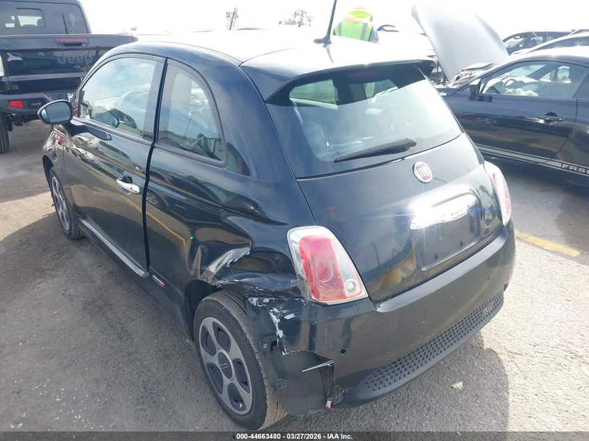 Fiat 500 E Battery Electric, снимка 3 - Автомобили и джипове - 54161209