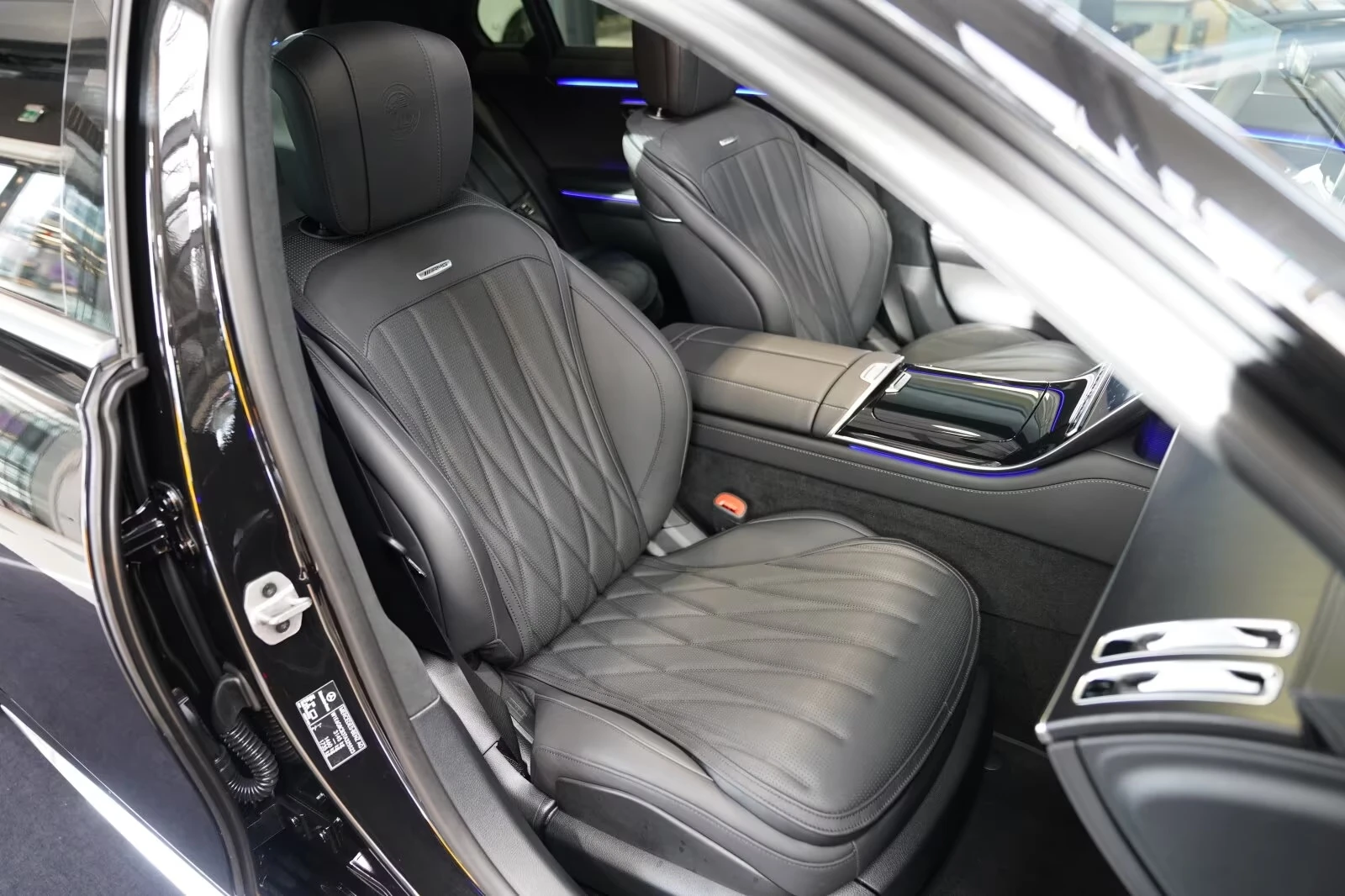 Mercedes-Benz S 63 AMG 4MATIC E-PERFORMANCE LONG BURMESTER HEAD UP 360CAM, снимка 4 - Автомобили и джипове - 54220356