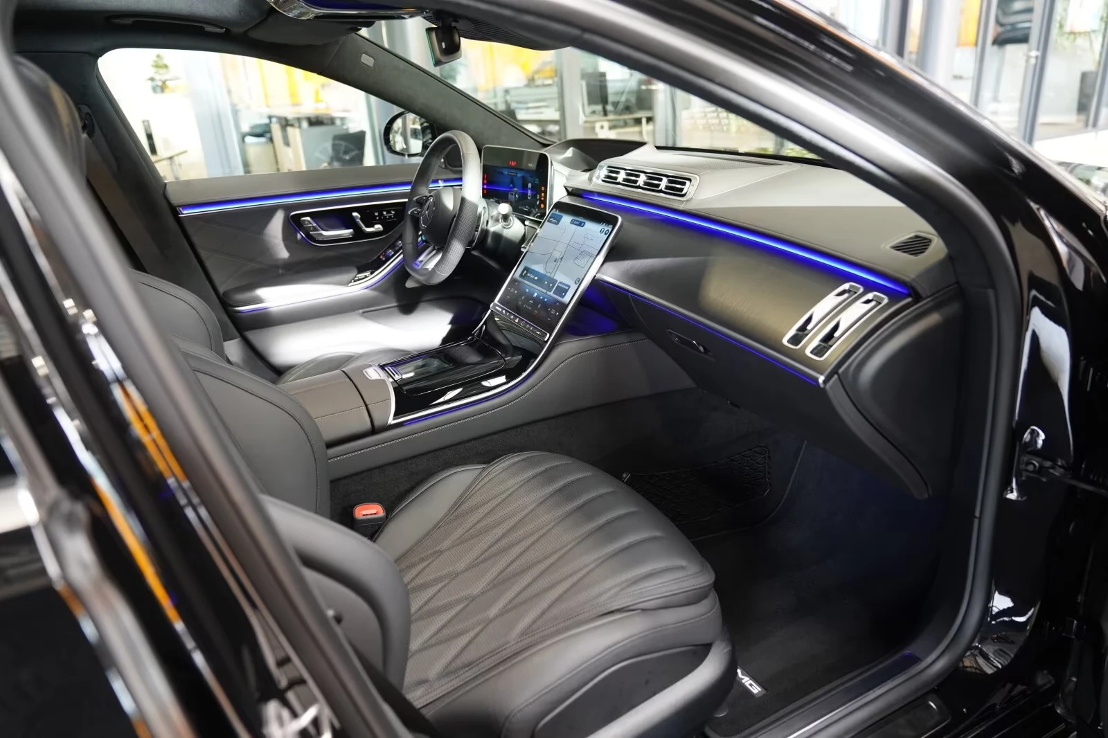 Mercedes-Benz S 63 AMG 4MATIC E-PERFORMANCE LONG BURMESTER HEAD UP 360CAM, снимка 6 - Автомобили и джипове - 54220356