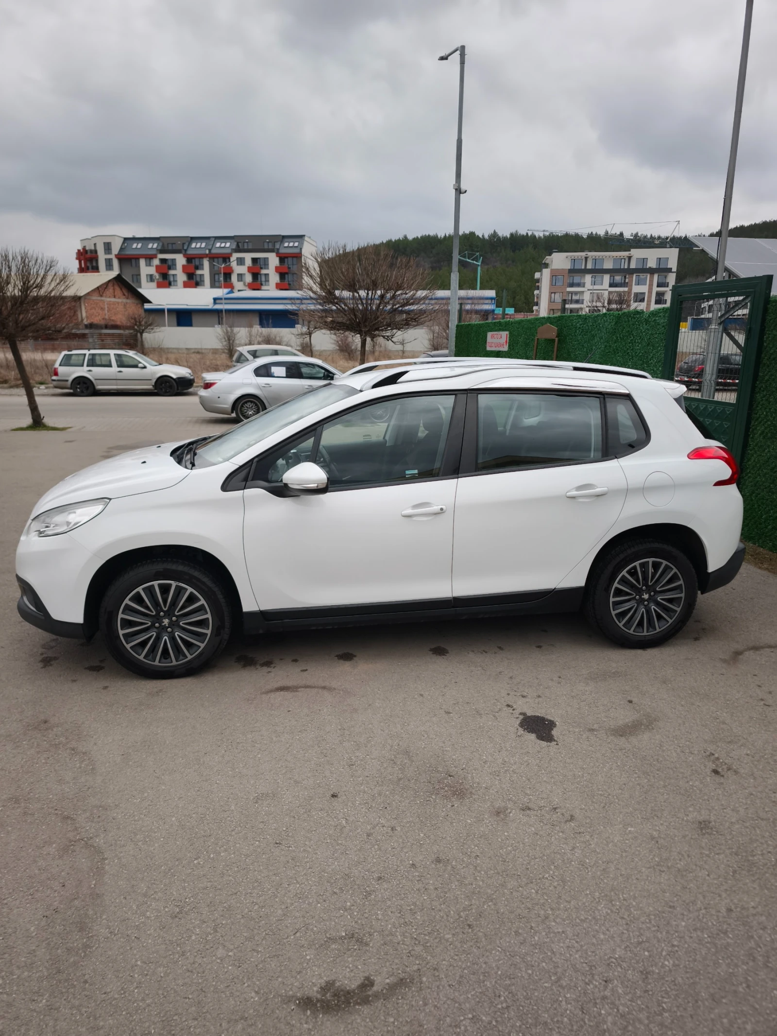 Peugeot 2008 1.4 HDI, снимка 4 - Автомобили и джипове - 54358122