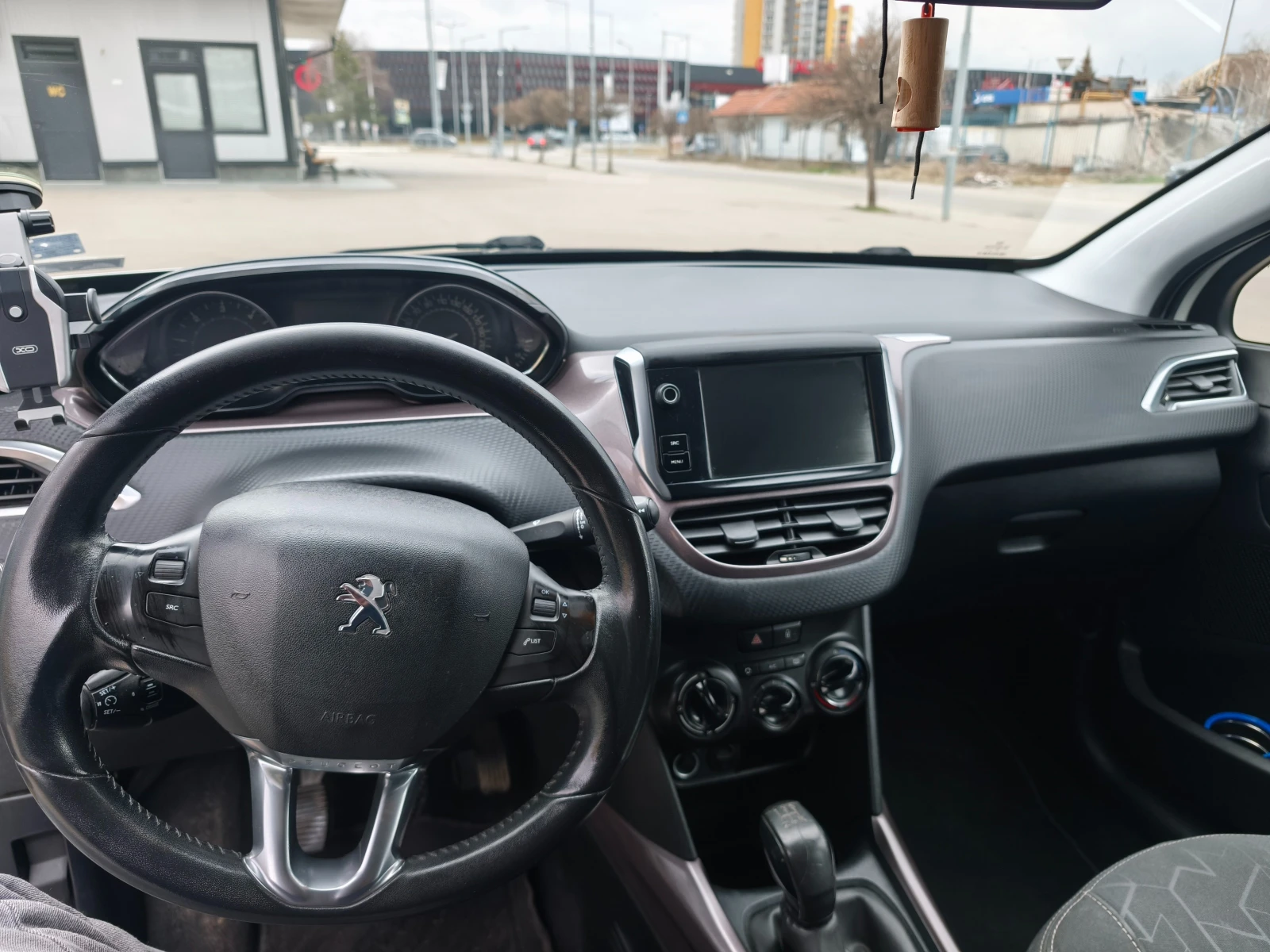 Peugeot 2008 1.4 HDI, снимка 5 - Автомобили и джипове - 54358122