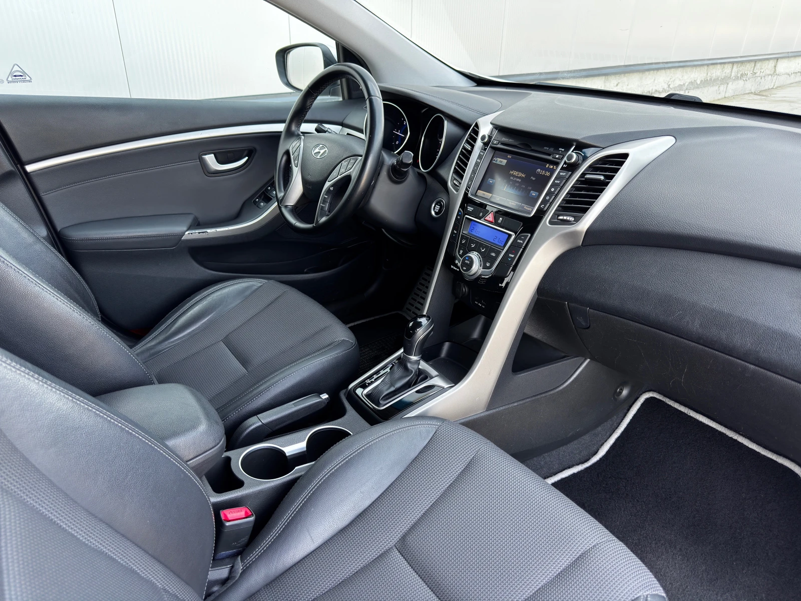 Hyundai I30 1.6 CRDi Executive Automat 🇫🇷, снимка 9 - Автомобили и джипове - 54568074