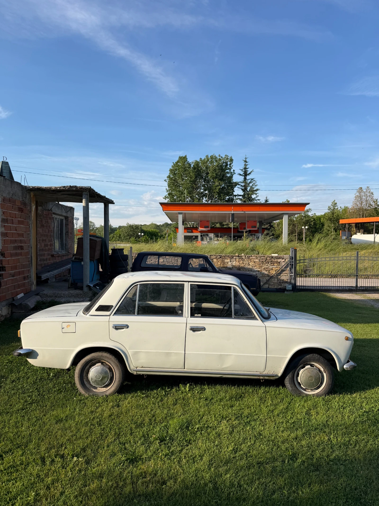 Lada 1200 S Регистрирана без прехвърляне доста запазена, снимка 2 - Автомобили и джипове - 54648960