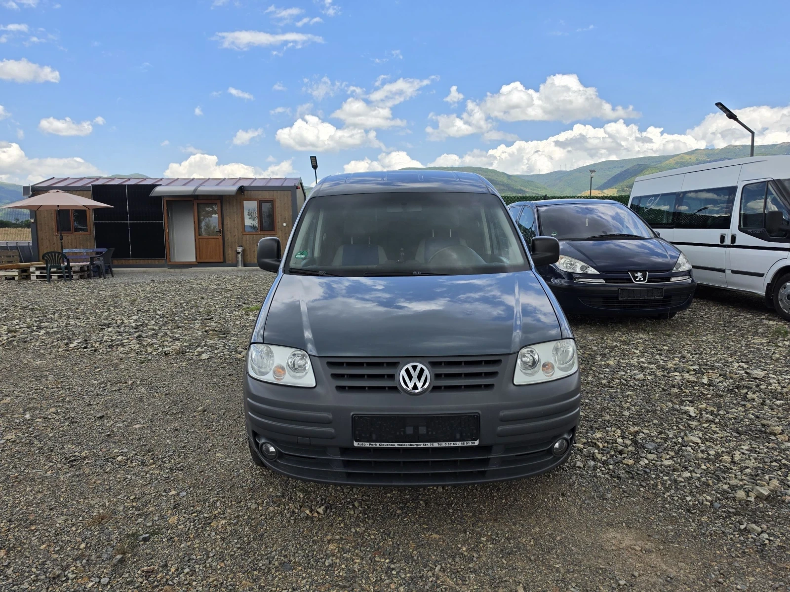 VW Caddy 1.6 102, снимка 2 - Автомобили и джипове - 54896172