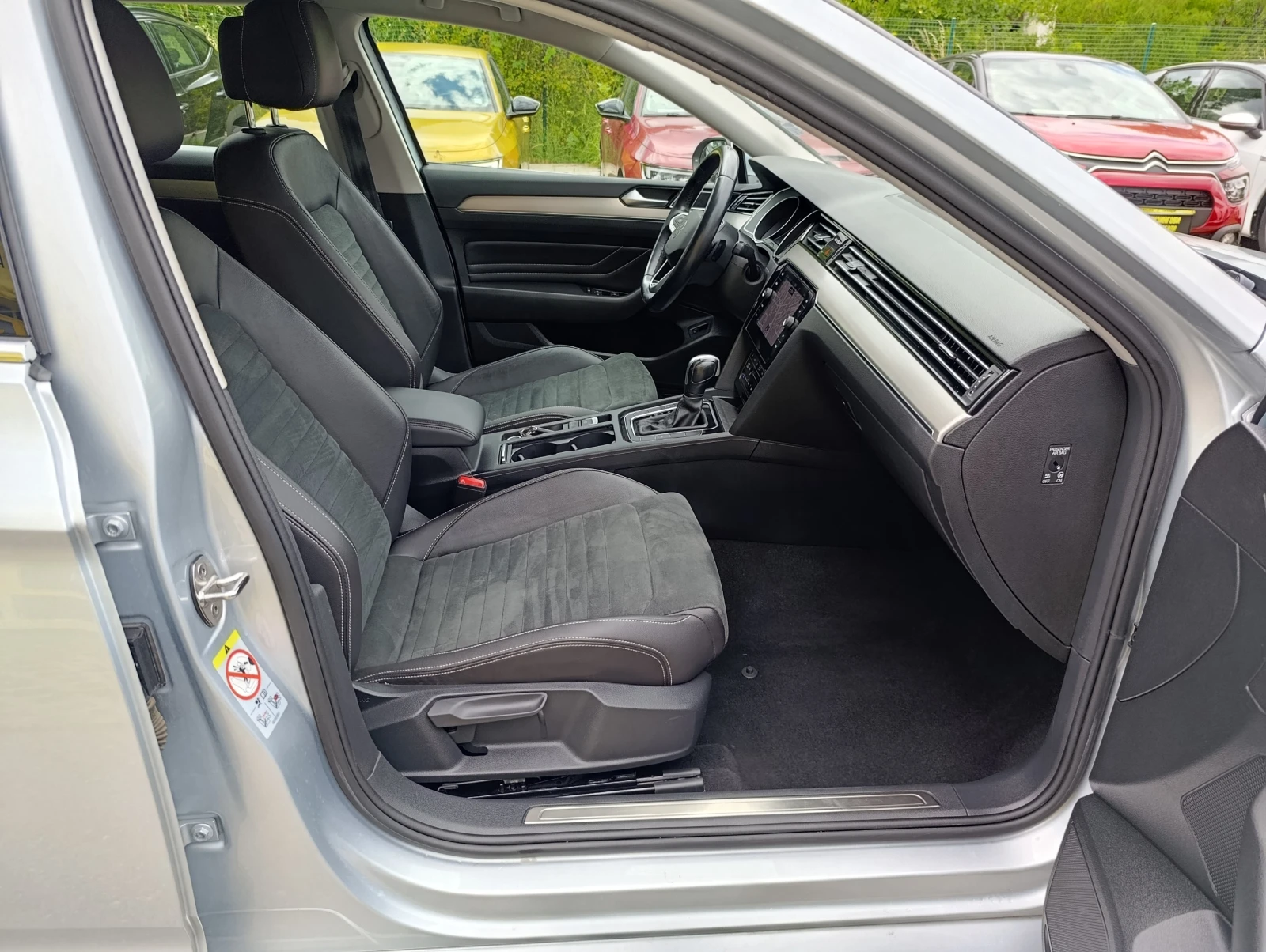 VW Passat 1.5 TSI 150hp Закупен от БГ, снимка 8 - Автомобили и джипове - 55277027