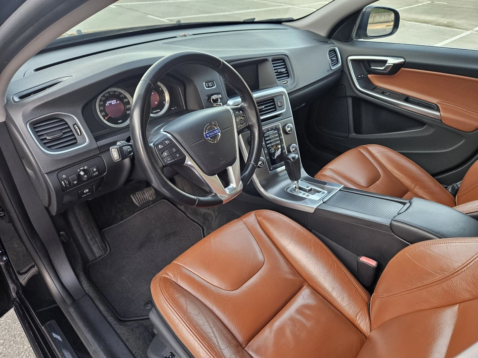 Volvo S60 2.0T Швейцария , снимка 8 - Автомобили и джипове - 55624269