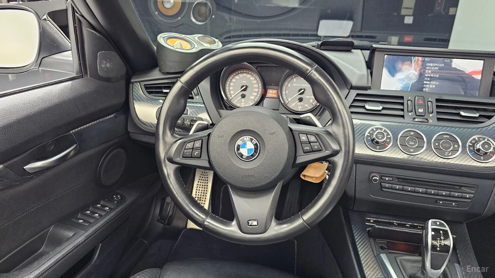 BMW Z4 35is* DCT* КОЖА* ПОДГРЕВ* КАМЕРА* , снимка 12 - Автомобили и джипове - 55625715
