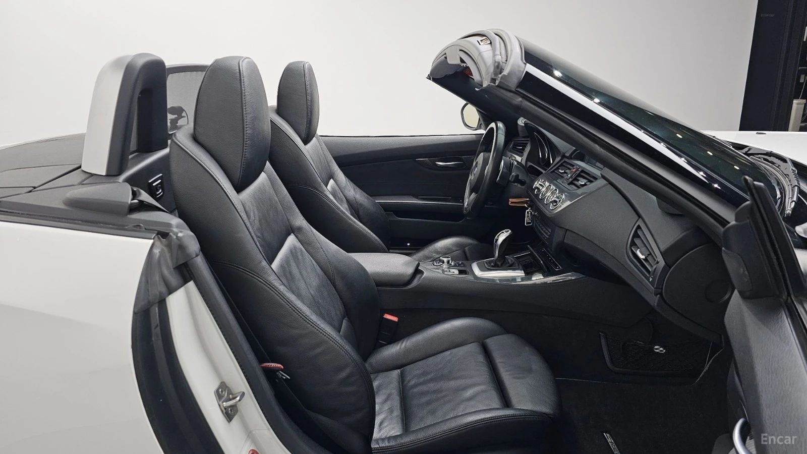 BMW Z4 35is* DCT* КОЖА* ПОДГРЕВ* КАМЕРА* , снимка 11 - Автомобили и джипове - 55625715