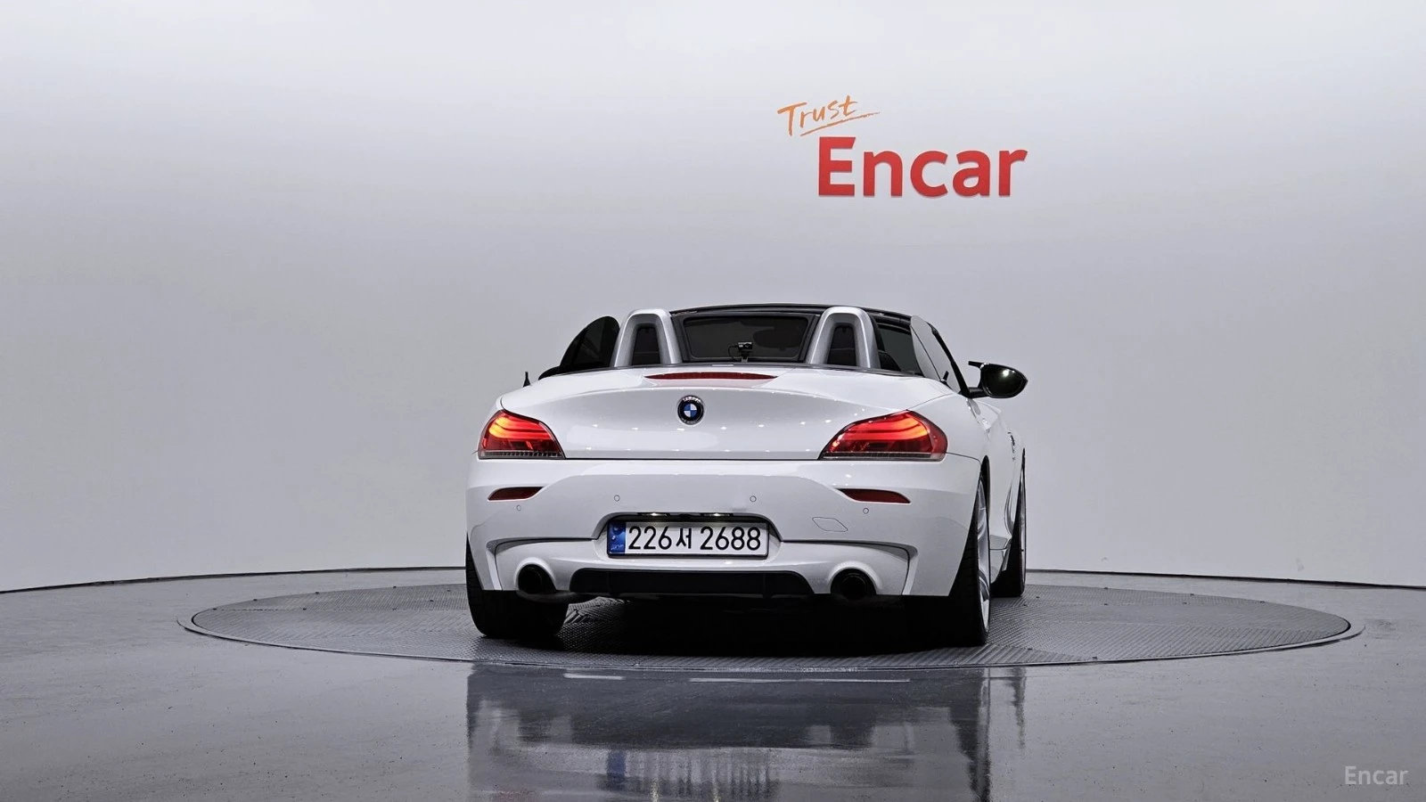 BMW Z4 35is* DCT* КОЖА* ПОДГРЕВ* КАМЕРА* , снимка 4 - Автомобили и джипове - 55625715