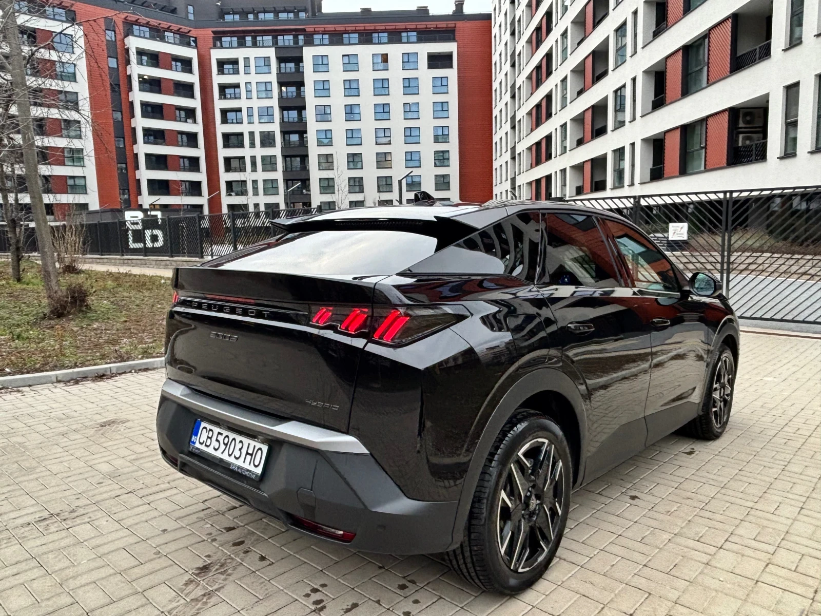 Peugeot 3008 Mild Hybrid (Мек хибрид)   1.2 Hybrid 136 e-DCS6, снимка 5 - Автомобили и джипове - 55853444