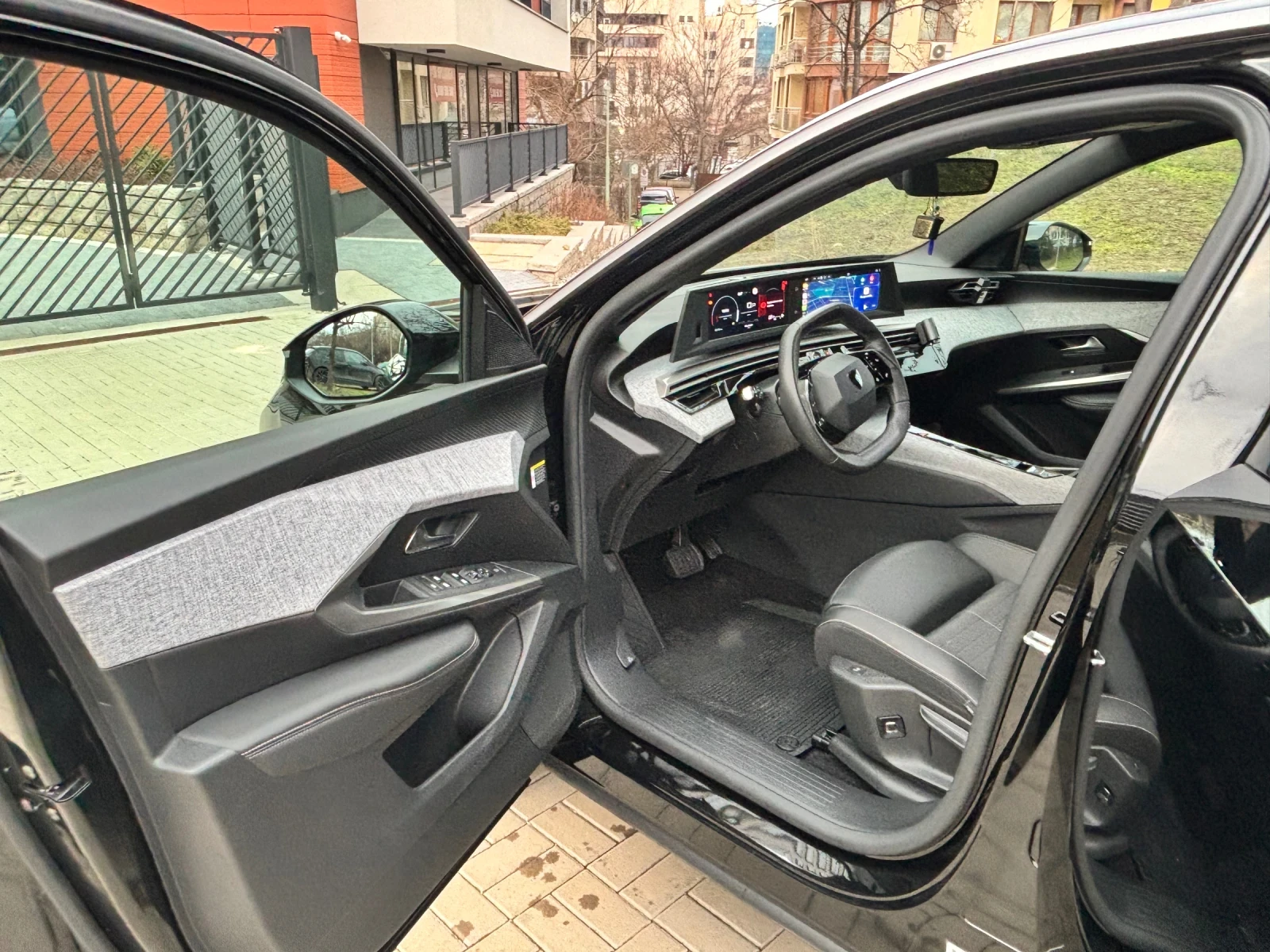 Peugeot 3008 Mild Hybrid (Мек хибрид)   1.2 Hybrid 136 e-DCS6, снимка 8 - Автомобили и джипове - 55853444