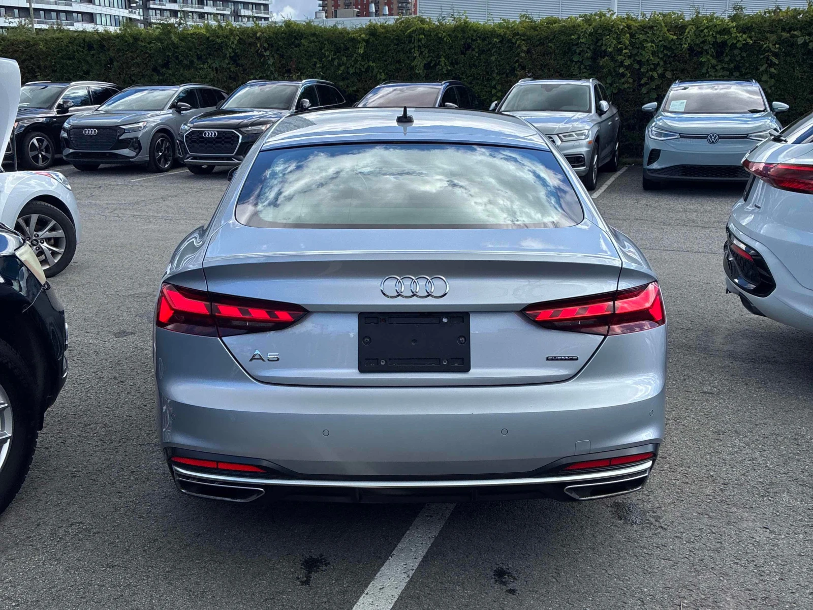 Audi A5 * Komfort * CARFAX * БЕЗ ПЪРВОНАЧАЛНА ВНОСКА, снимка 4 - Автомобили и джипове - 55970105