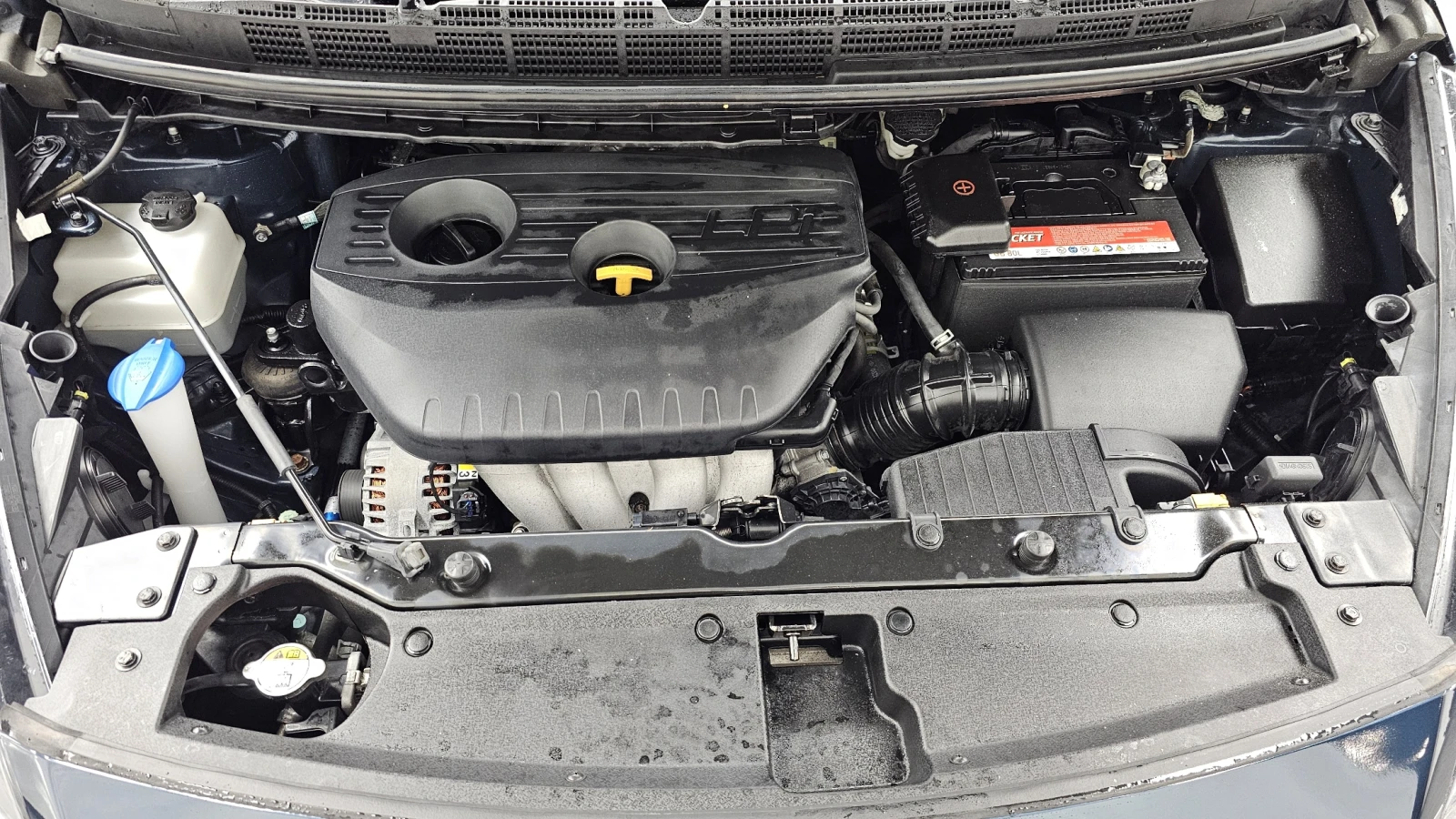 Kia Carens 2.0 LPI Prestige autogeorge.com, снимка 9 - Автомобили и джипове - 56080624