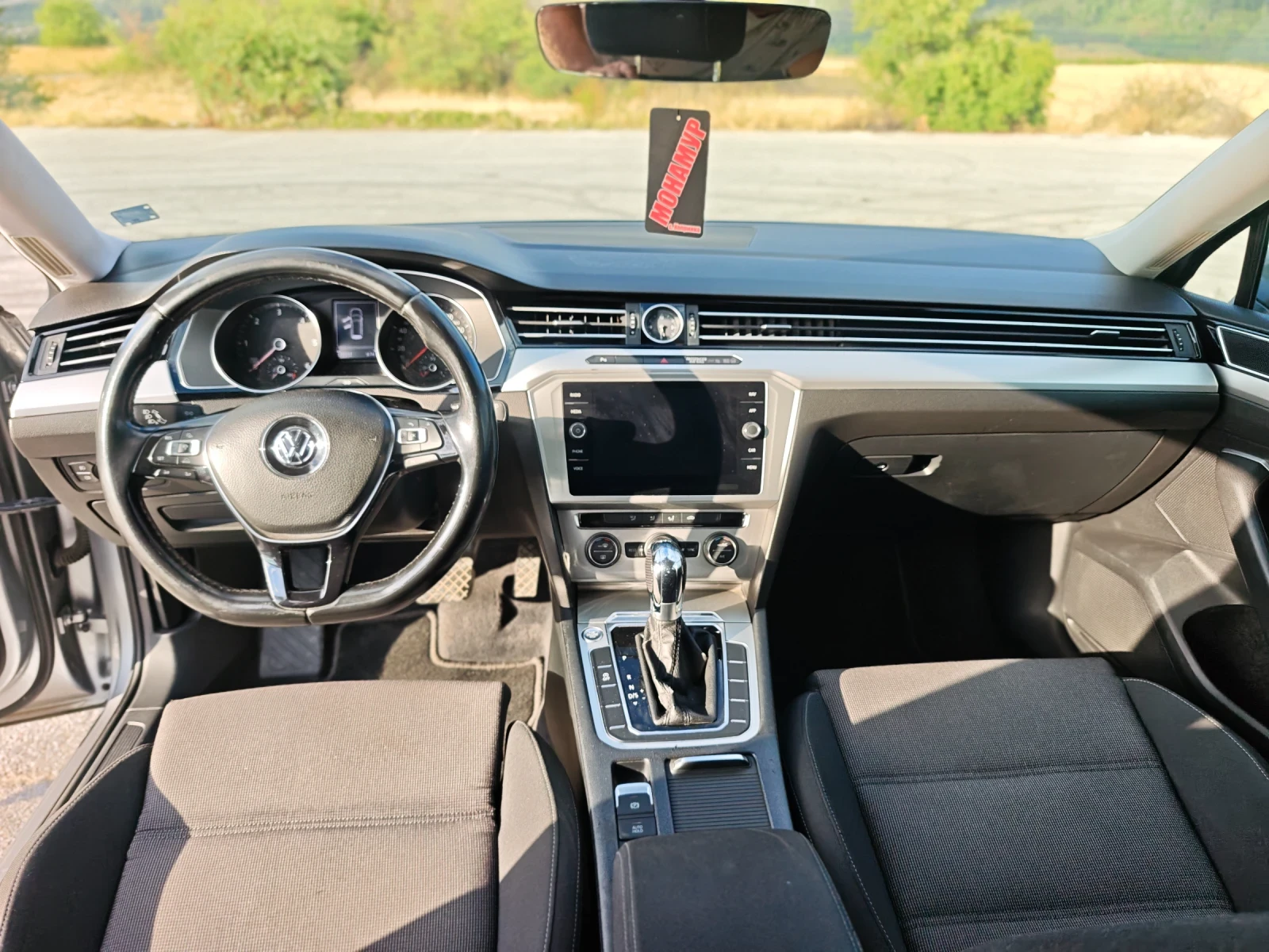 VW Passat 2.0 TDI, снимка 9 - Автомобили и джипове - 56180304