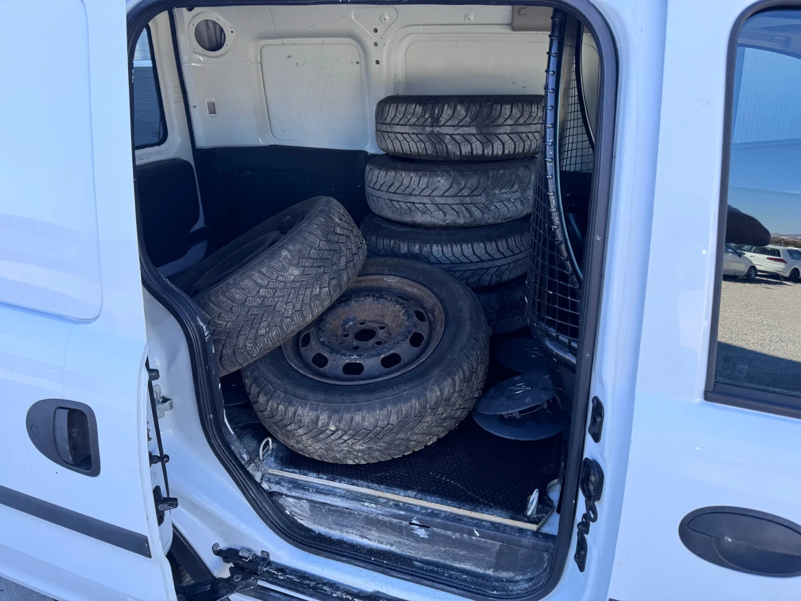 Opel Combo КЛИМАТИК, снимка 12 - Автомобили и джипове - 56337610