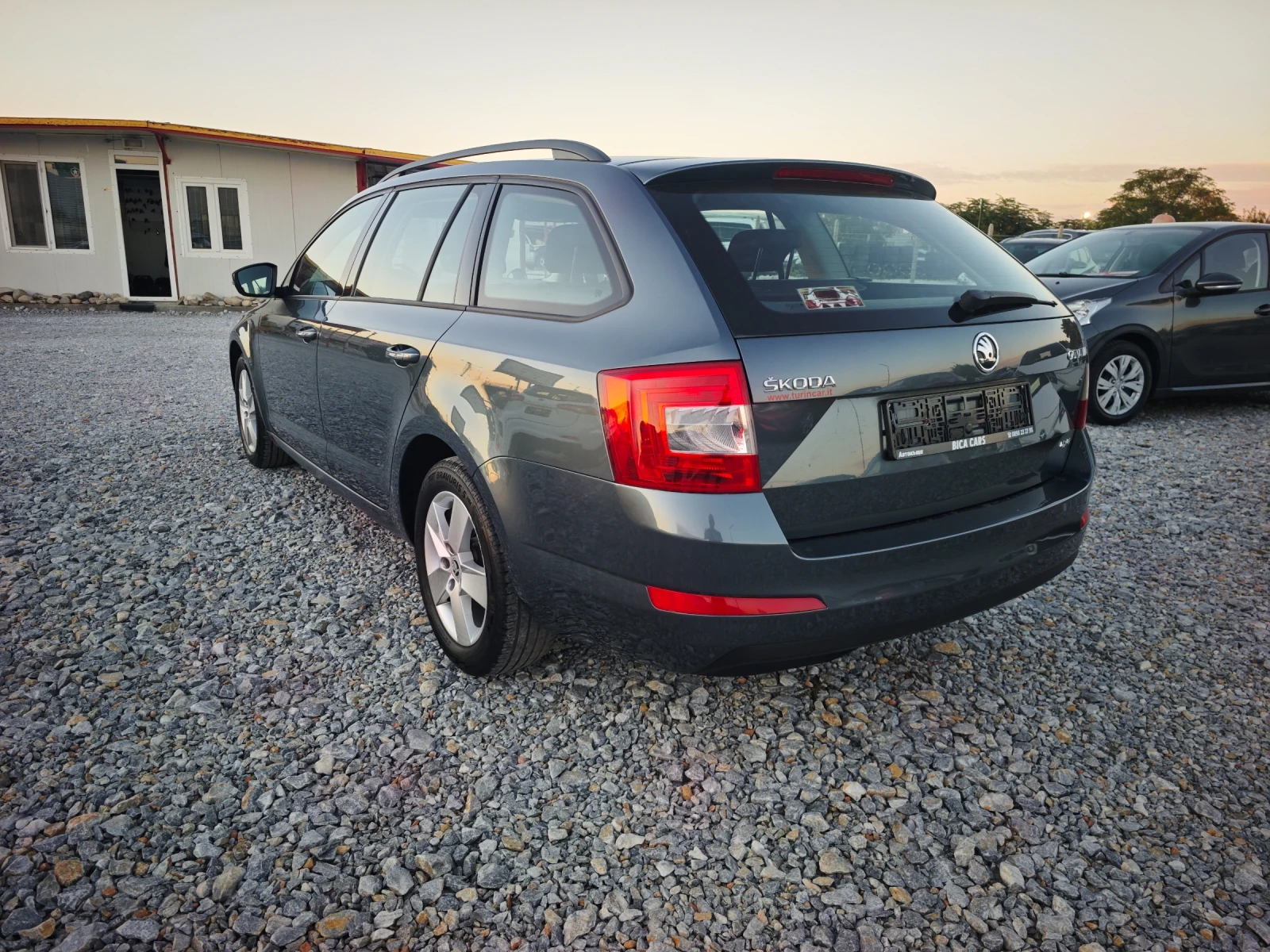 Skoda Octavia 1.6TDI 4X4 110�.� | Mobile.bg � ����������� 6