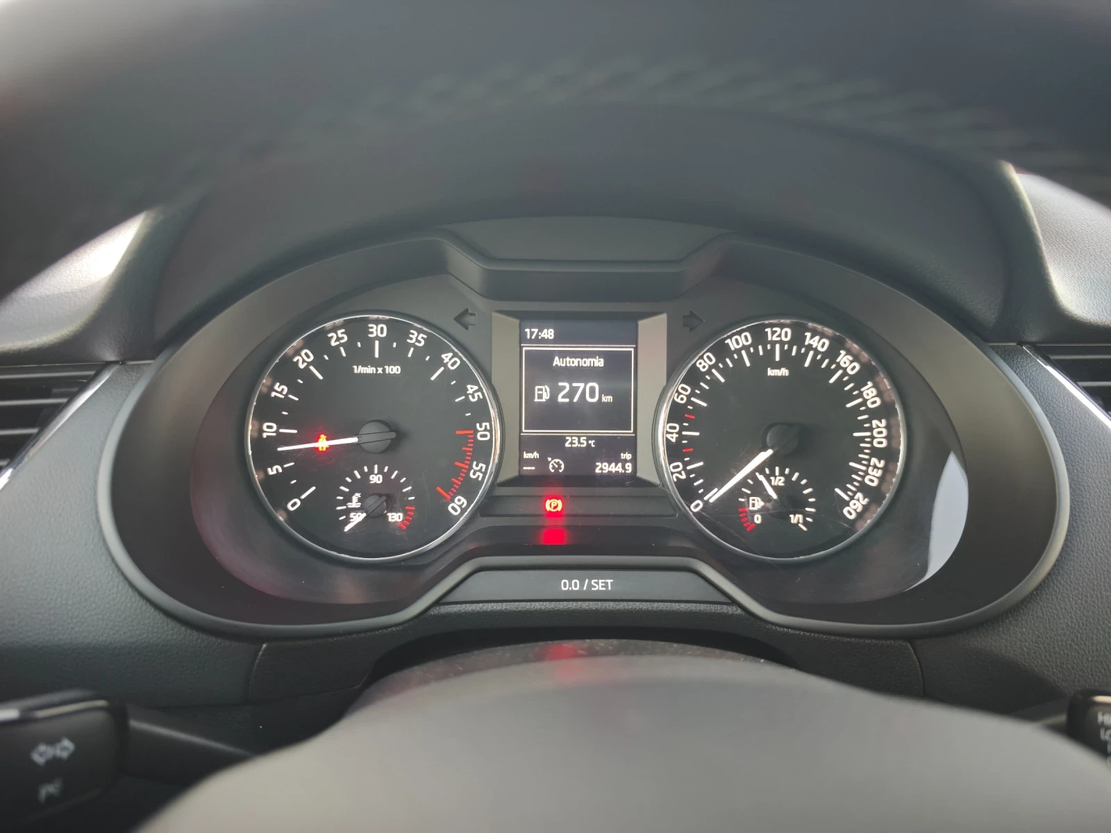 Skoda Octavia 1.6TDI 4X4 110�.� | Mobile.bg � ����������� 9