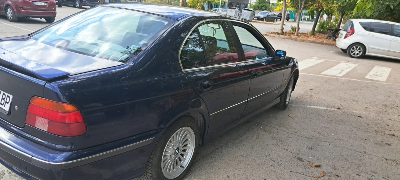 BMW 523 2.5i, снимка 2 - Автомобили и джипове - 56434697