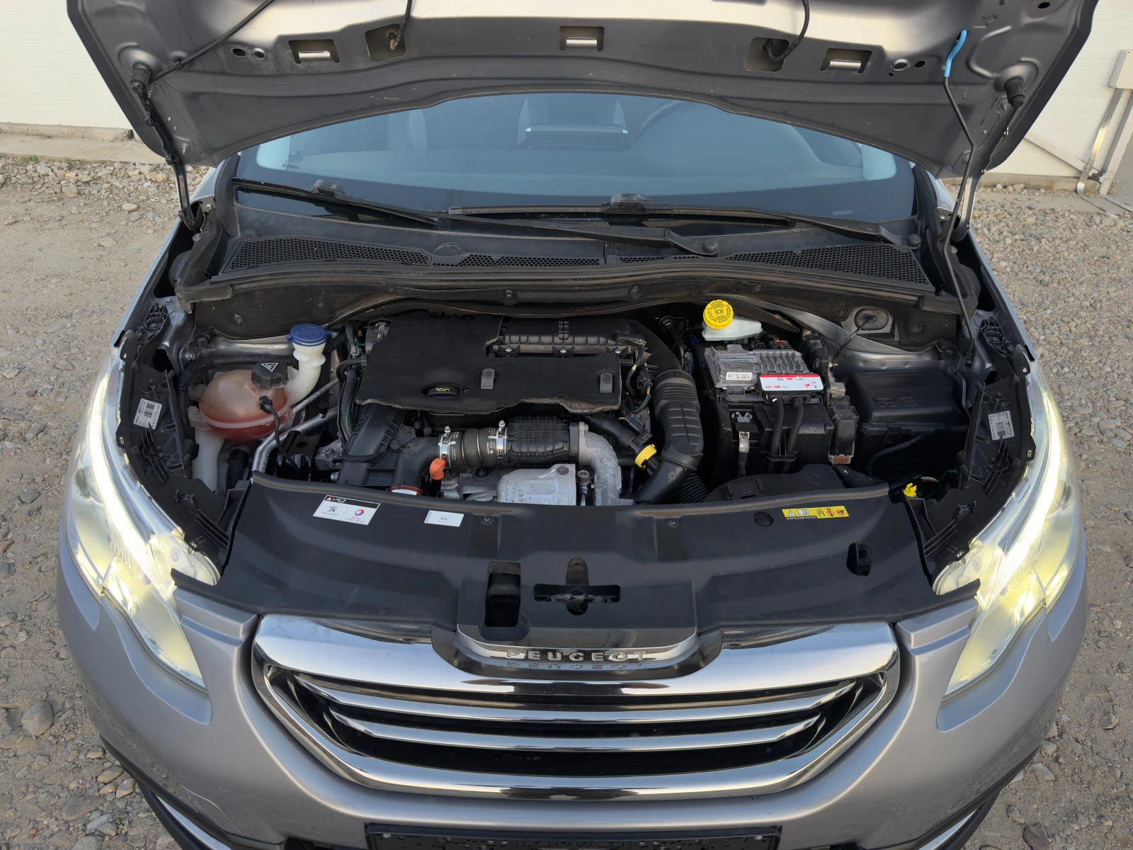 Peugeot 2008 1.6 HDI ���������/����/�����������/�������� ������ | Mobile.bg � ����������� 16
