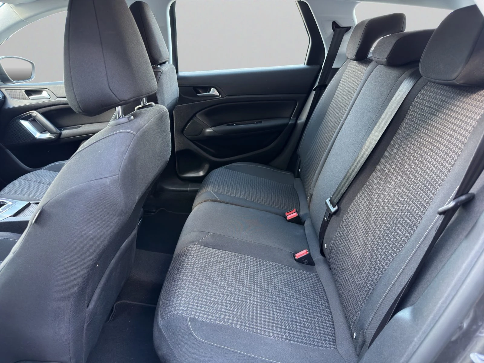 Peugeot 308 ACTIVE 1, 5 BlueHDi 130 EAT8//2108R11 | Mobile.bg � ����������� 12