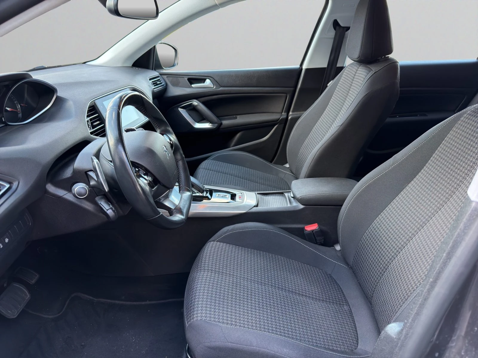 Peugeot 308 ACTIVE 1, 5 BlueHDi 130 EAT8//2108R11 | Mobile.bg � ����������� 11